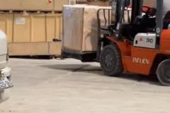 330a1598-1718-407e-b5de-2fbb8c4c3ec3