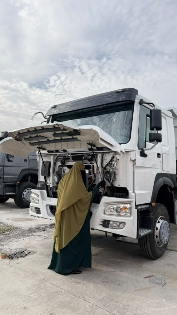 Engine inspection carried out on a sourced heavy truck